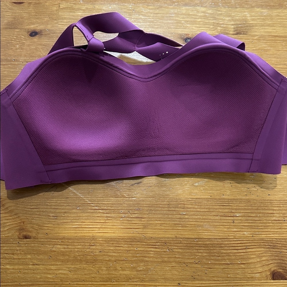 Victoria's Secret Sport Plum Top - Picture 4 of 7